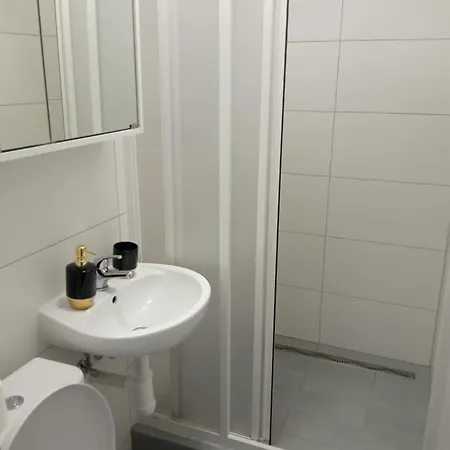 Rendezvous בית הארחה 3*